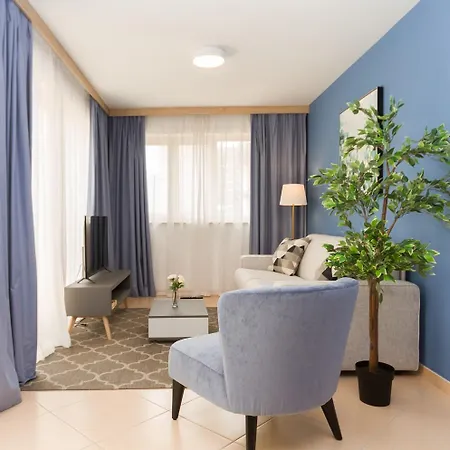 Apartment Domus Lauri Garden Palace Ii *